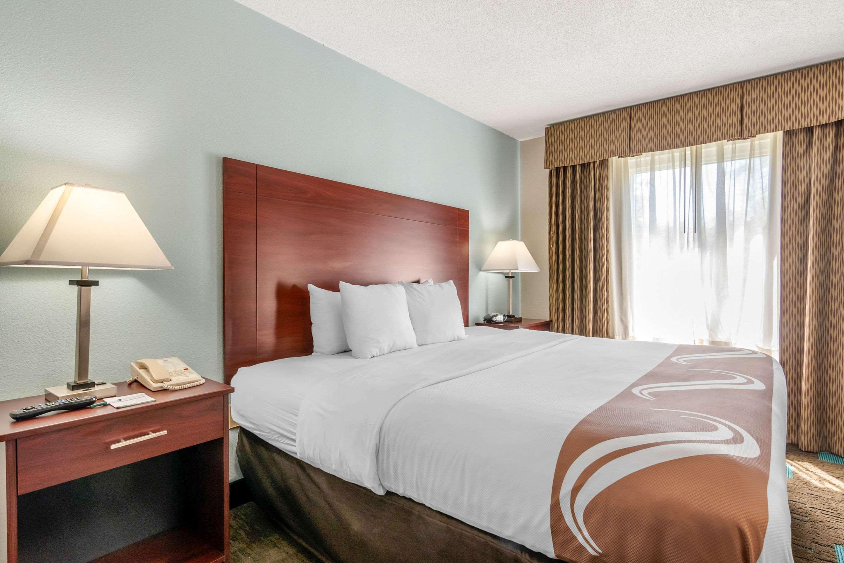 Quality Suites Kansas City International Airport Eksteriør billede