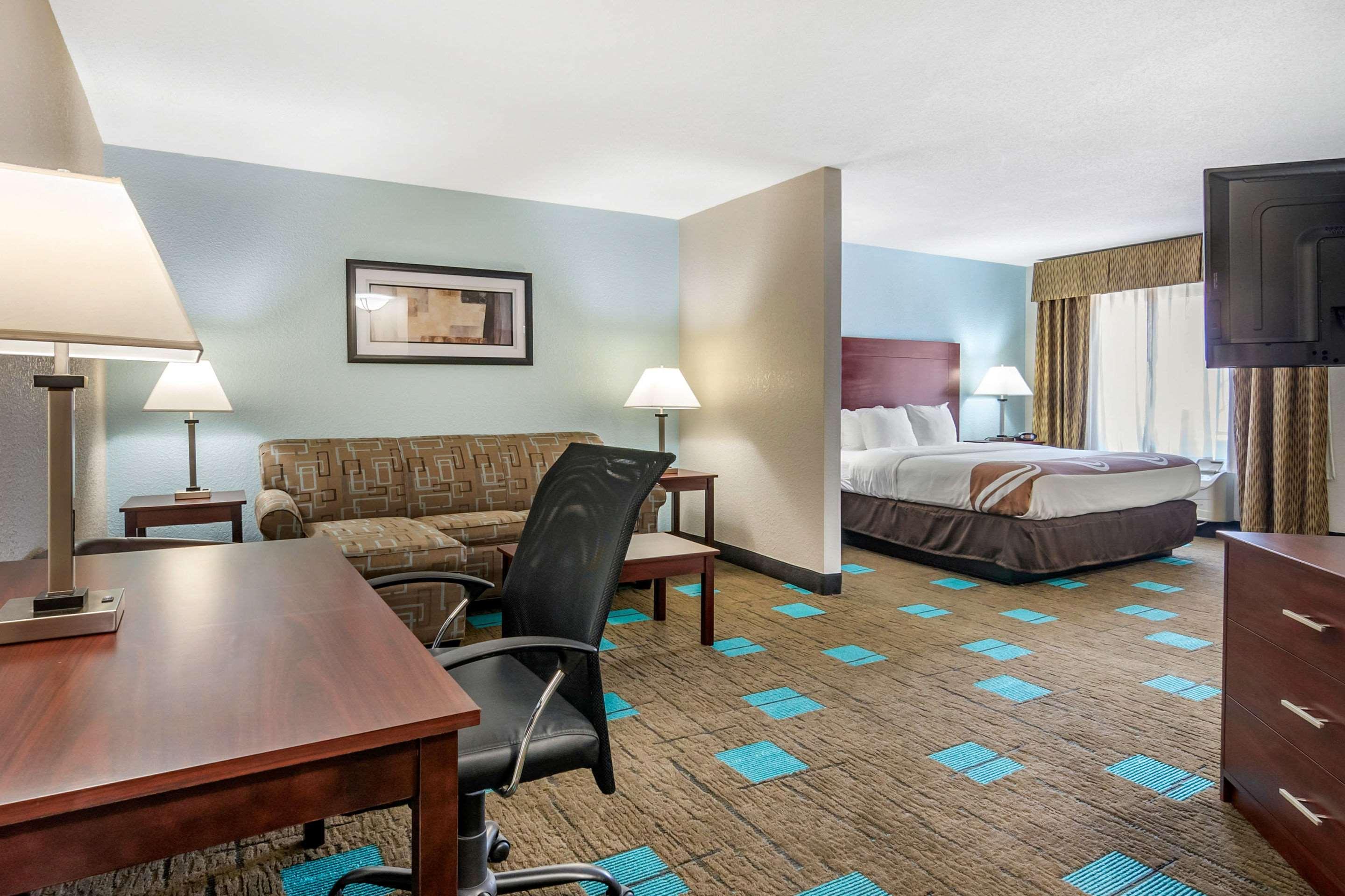 Quality Suites Kansas City International Airport Eksteriør billede